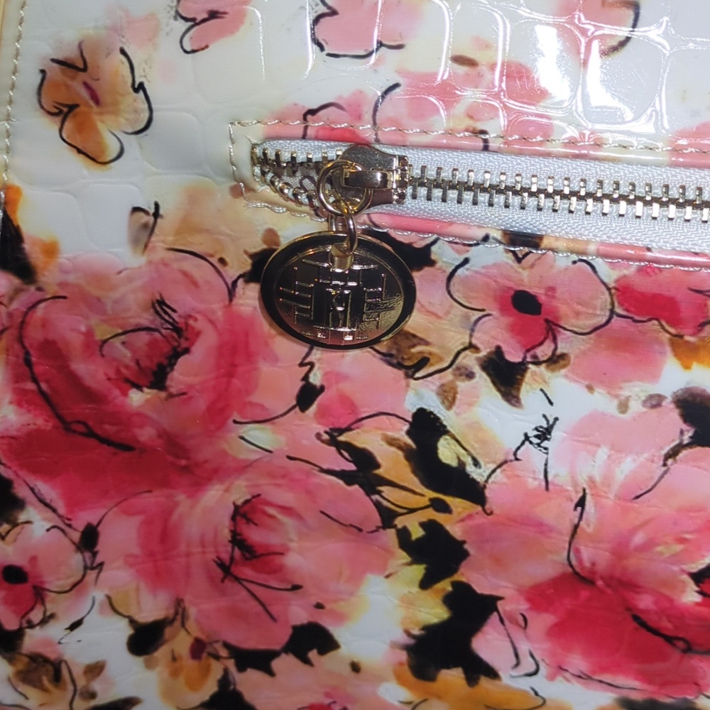 Floral Patent Top-Handle Handbag with Gold Hardware - Pink - Picture 5 of 11